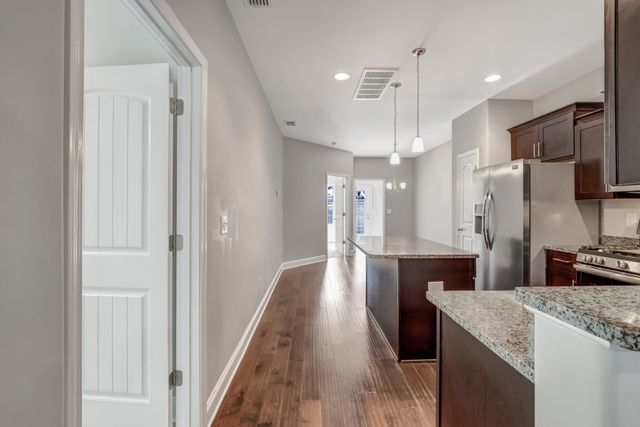 506 Harpeth Park Dr, Nashville, TN 37221