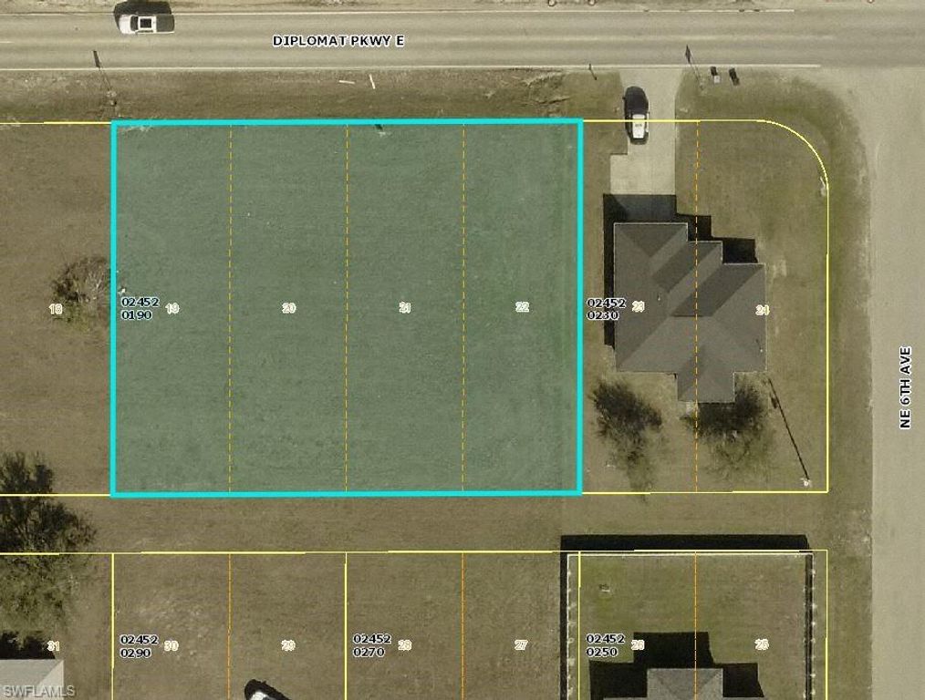 528 Diplomat PKWY E, Cape Coral, FL 33909