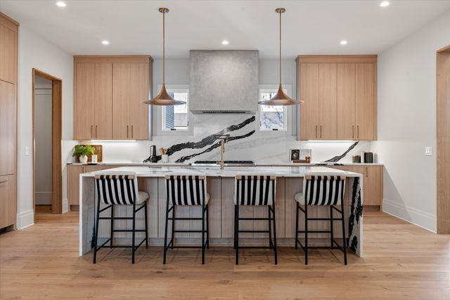 822 Sutton Hill Rd, Nashville, TN 37204