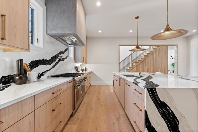 822 Sutton Hill Rd, Nashville, TN 37204