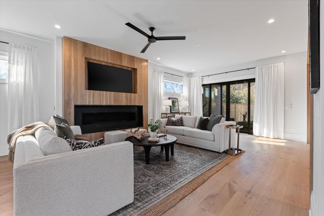 822 Sutton Hill Rd, Nashville, TN 37204