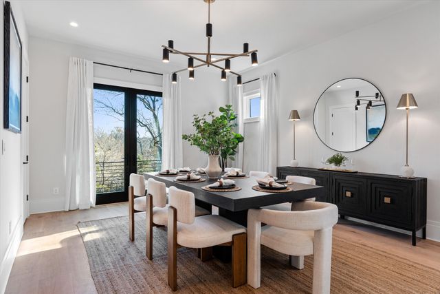 822 Sutton Hill Rd, Nashville, TN 37204