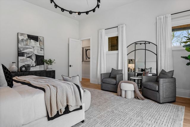 822 Sutton Hill Rd, Nashville, TN 37204