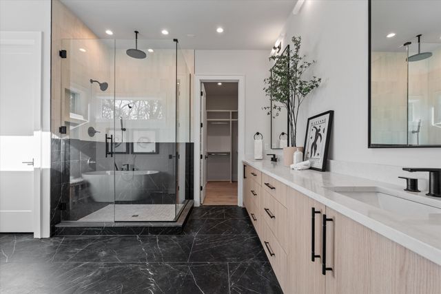 822 Sutton Hill Rd, Nashville, TN 37204