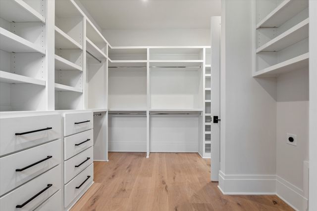 822 Sutton Hill Rd, Nashville, TN 37204