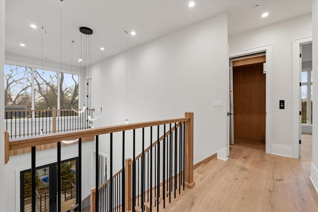 822 Sutton Hill Rd, Nashville, TN 37204