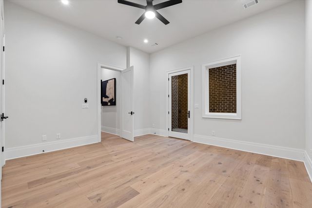 822 Sutton Hill Rd, Nashville, TN 37204