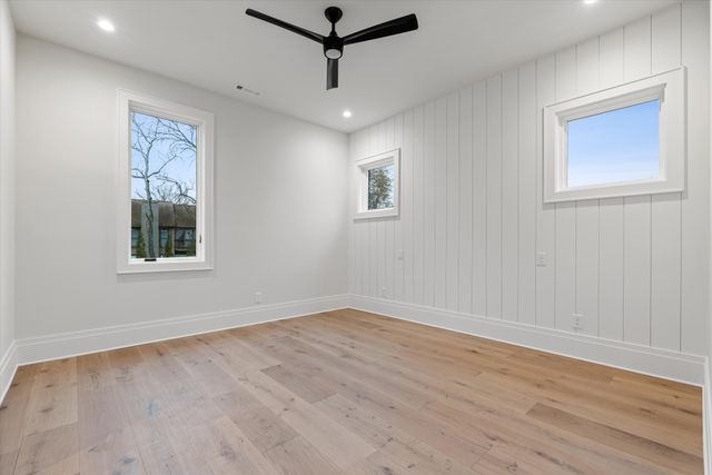 822 Sutton Hill Rd, Nashville, TN 37204