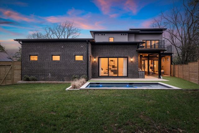 822 Sutton Hill Rd, Nashville, TN 37204