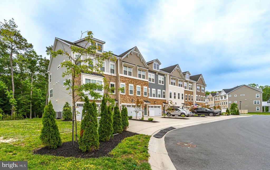 12428 SEA OAKS LN #4, Berlin, MD 21811