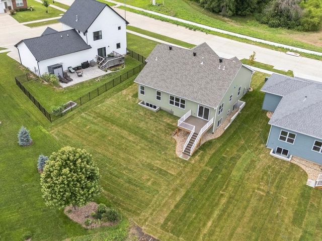 1223 Covered Wagon Drive, Iowa City, IA 52240