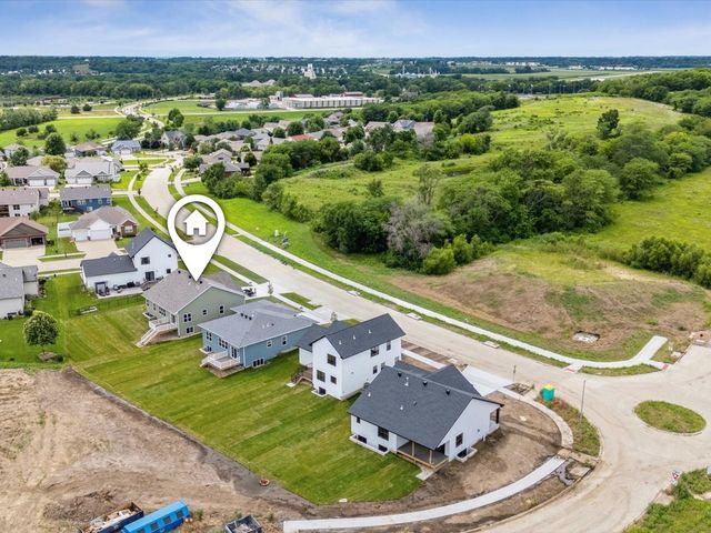 1223 Covered Wagon Drive, Iowa City, IA 52240