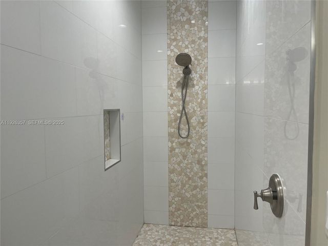 9265 NW 16th St, Pembroke Pines, FL 33024