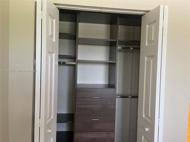 9265 NW 16th St, Pembroke Pines, FL 33024