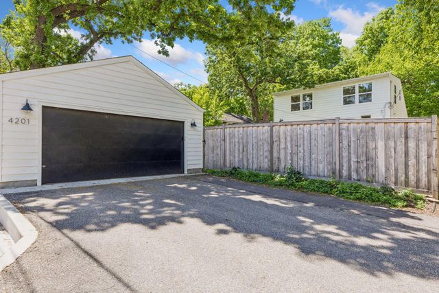 4201 Ewing Avenue S, Minneapolis, MN 55410