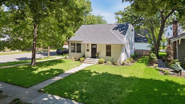 4201 Ewing Avenue S, Minneapolis, MN 55410