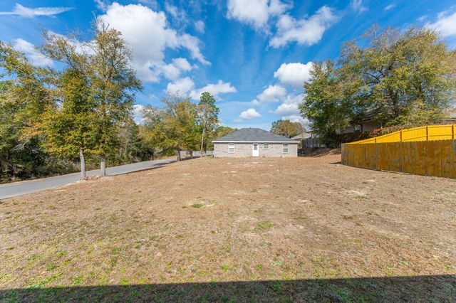 402 Serene Court, Crestview, FL 32539