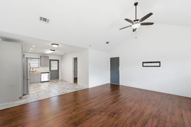 402 Serene Court, Crestview, FL 32539