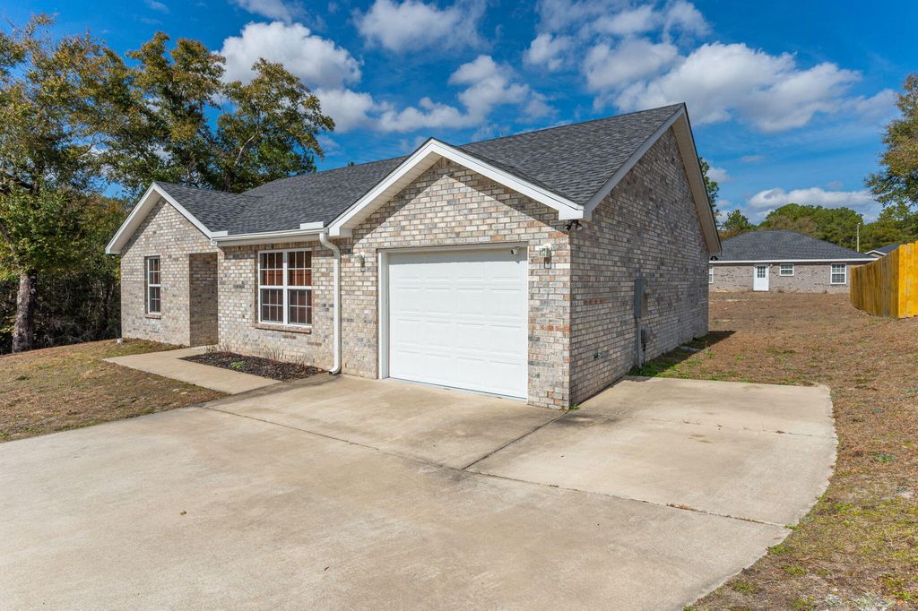 402 Serene Court, Crestview, FL 32539