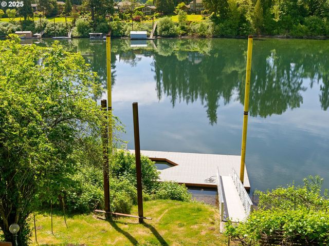 6600 Sw Montgomery Way, Wilsonville, OR 97070