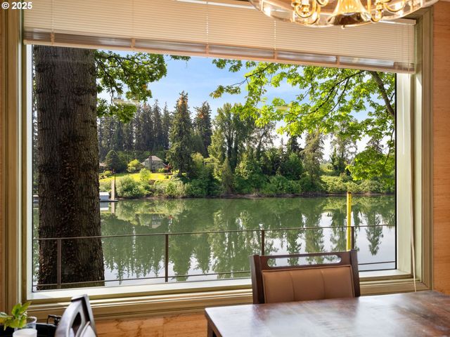 6600 Sw Montgomery Way, Wilsonville, OR 97070