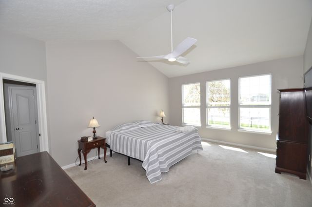 4620 Pebblepointe Pass, Zionsville, IN 46077