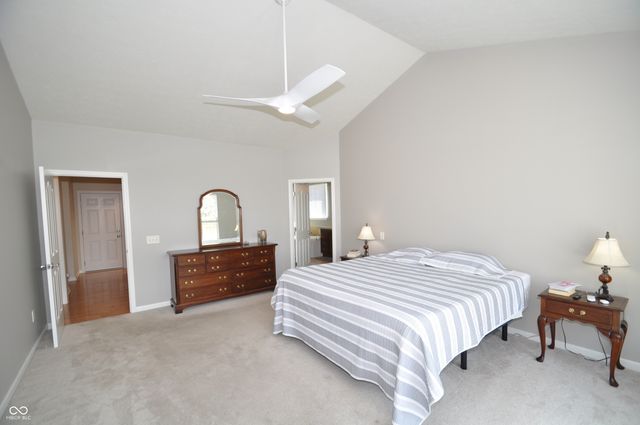 4620 Pebblepointe Pass, Zionsville, IN 46077