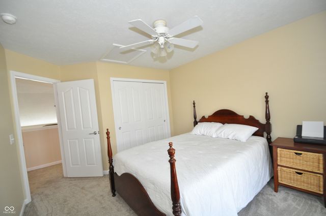 4620 Pebblepointe Pass, Zionsville, IN 46077
