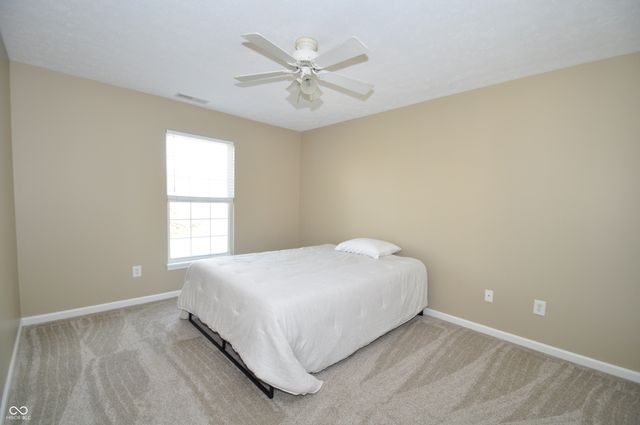 4620 Pebblepointe Pass, Zionsville, IN 46077
