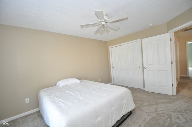 4620 Pebblepointe Pass, Zionsville, IN 46077
