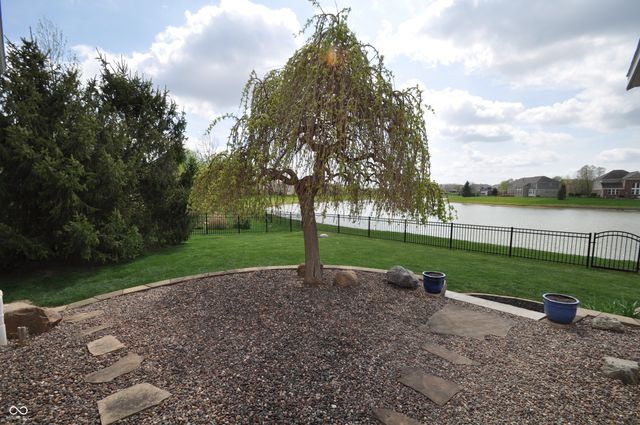 4620 Pebblepointe Pass, Zionsville, IN 46077