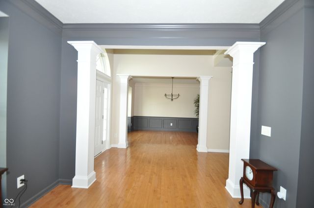 4620 Pebblepointe Pass, Zionsville, IN 46077