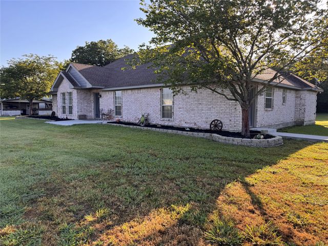3881 Fm 815, Leonard, TX 75452