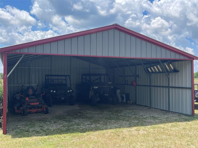 3881 Fm 815, Leonard, TX 75452