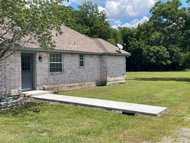 3881 Fm 815, Leonard, TX 75452