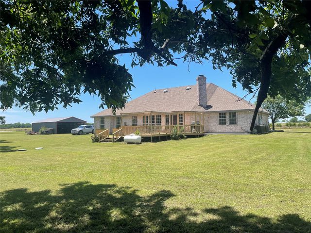 3881 Fm 815, Leonard, TX 75452