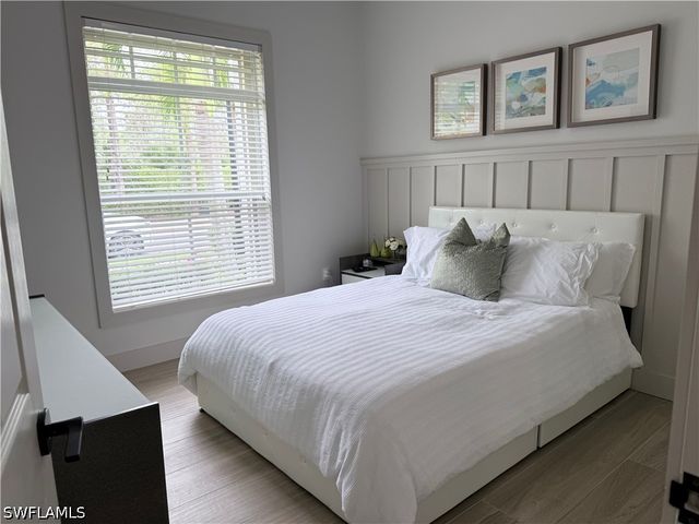 3599 Grand Cypress DR, Naples, FL 34119