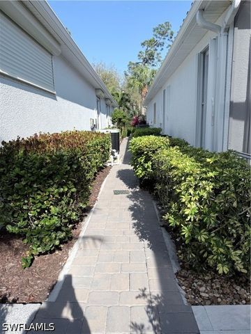 3599 Grand Cypress DR, Naples, FL 34119