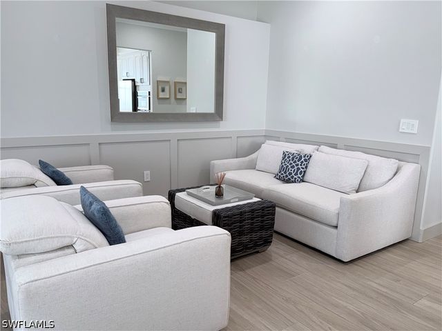 3599 Grand Cypress DR, Naples, FL 34119