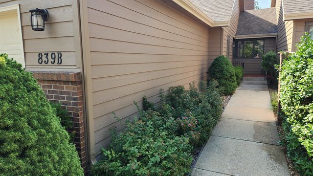 839B Fairdale Rd, Salina, KS 67401