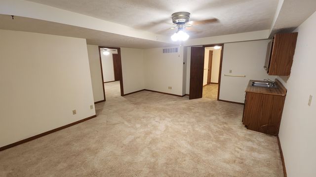 839B Fairdale Rd, Salina, KS 67401