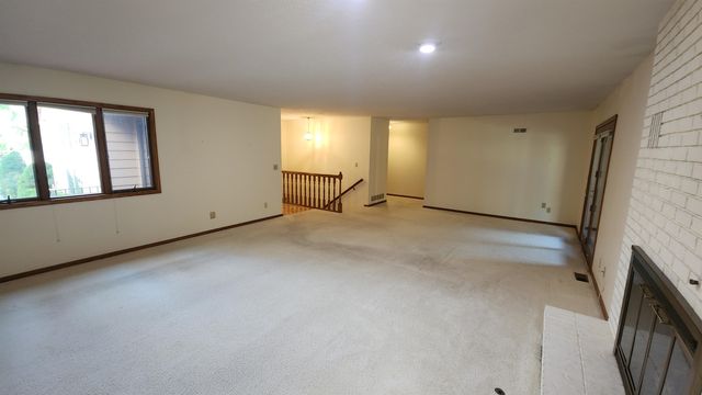 839B Fairdale Rd, Salina, KS 67401