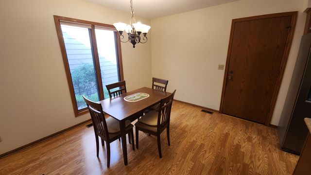 839B Fairdale Rd, Salina, KS 67401