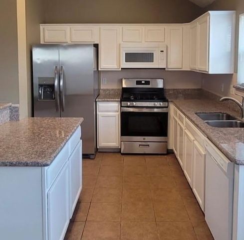 6610 Chantalle Drive, Katy, TX 77449