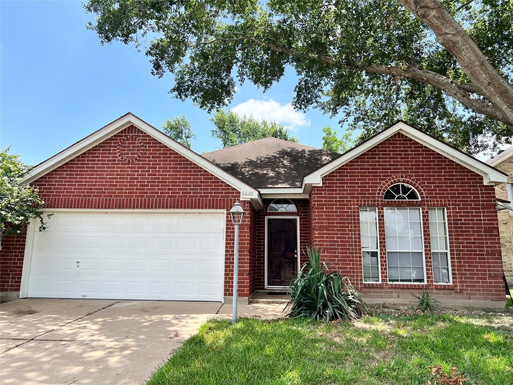 6610 Chantalle Drive, Katy, TX 77449