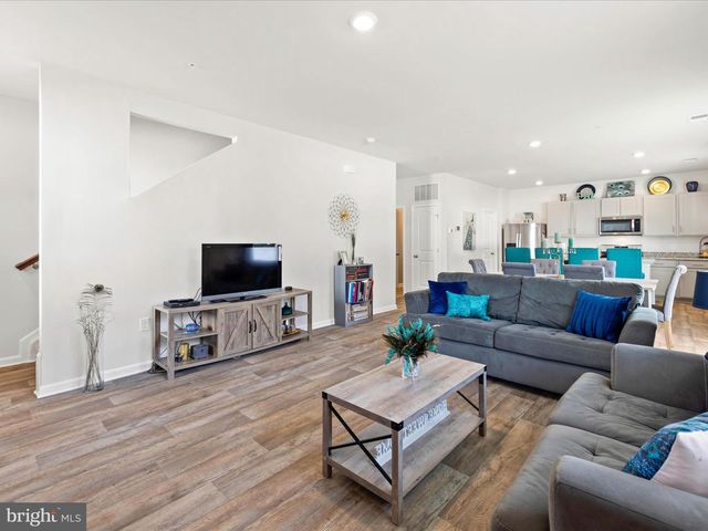 1816 OCEAN SHORE DR, Salisbury, MD 21801