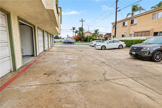 521 N Mollison, El Cajon, CA 92021