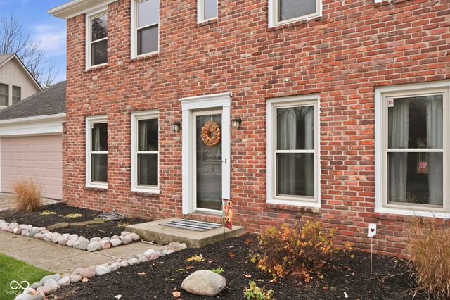 7353 Fairway Circle East Drive, Indianapolis, IN 46236