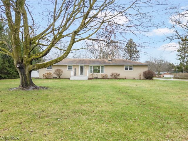 5147 Broadway Avenue NE, Louisville, OH 44641