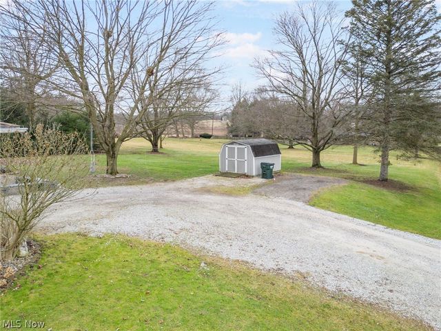 5147 Broadway Avenue NE, Louisville, OH 44641
